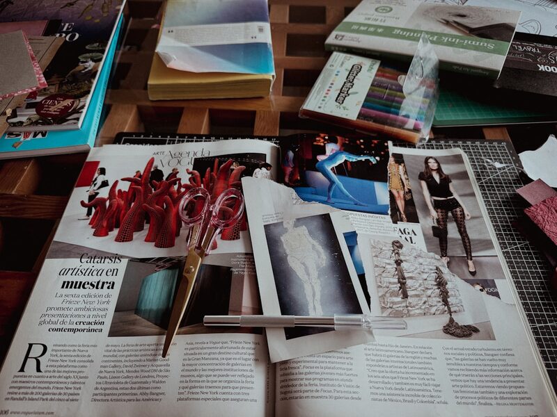 Printed magazines with fixed page layouts
