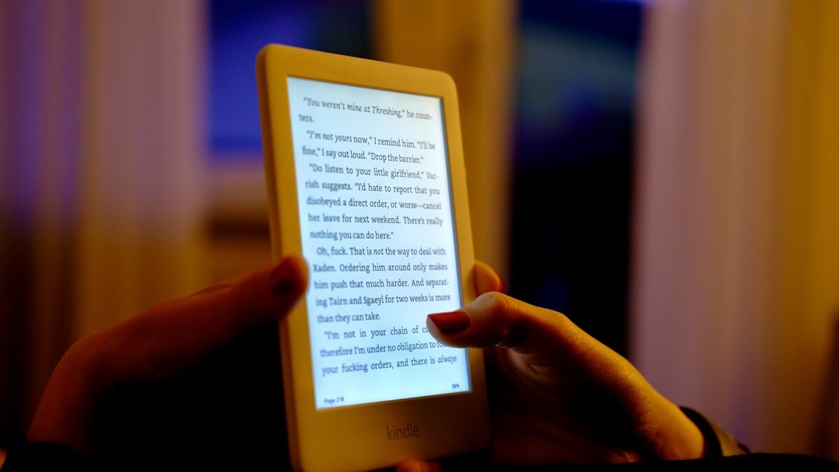 EPUB vs PDF: Which Format Is Better for Reading?